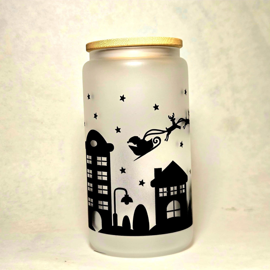 Christmas Santa coming to Town Glass Tumbler with Bamboo Lid. - Coffee Quips Custom Drinkware
