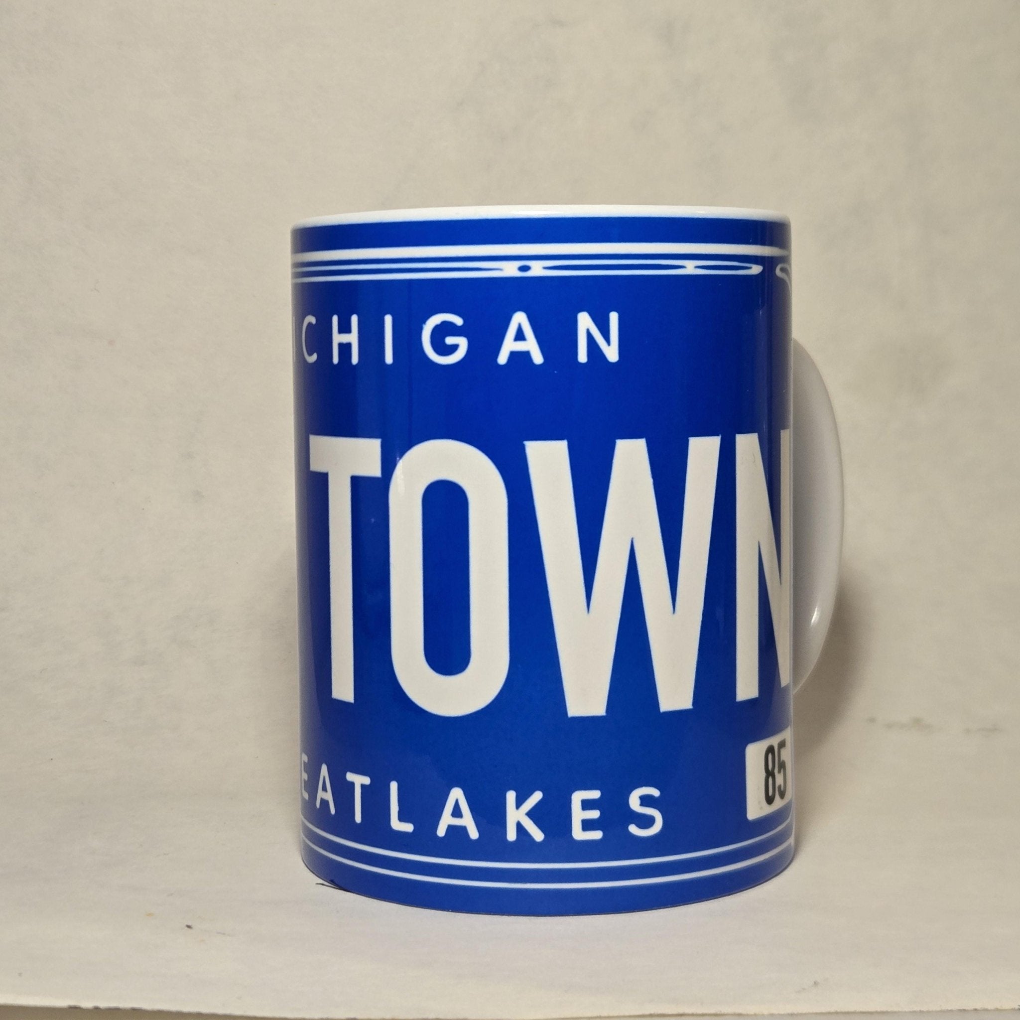 Vintage Michigan License Plate Souvenir Ceramic Coffee Mug - Large Capacity 15oz - Coffee Quips Custom Drinkware